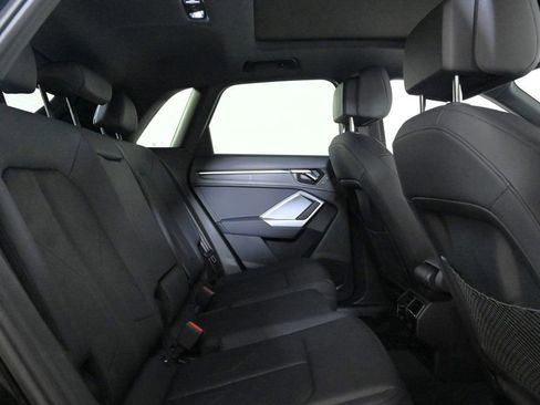 Used 2024 Audi Q3 2.0T Premium image 17
