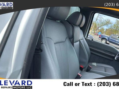 Used 2015 Ford F550 4x4 Regular Cab Super Duty image 33