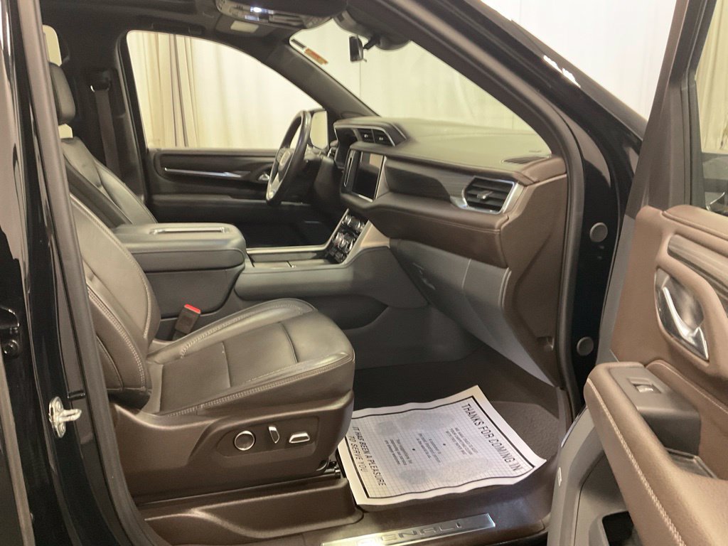 Used 2024 GMC Yukon Denali w/ Denali Reserve Package AWD/4WD image 7