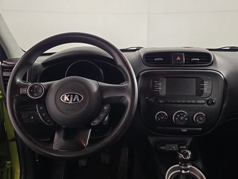 Used 2018 Kia Soul FWD image 11