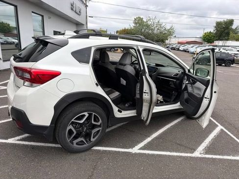 Used 2020 Subaru Crosstrek 2.0i Premium w/ Moonroof Package w/Navigation AWD/4WD image 10