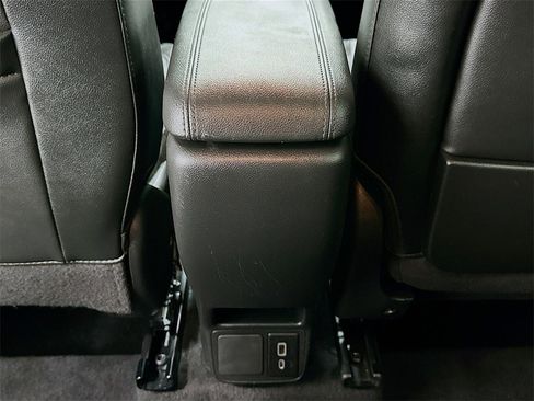 Used 2020 Buick Encore GX Select w/ Sport Touring Package image 25