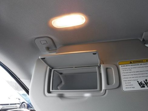 Used 2022 Mitsubishi Outlander SEL image 29