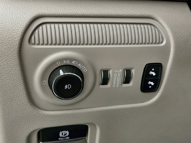 Used 2022 Jeep Wagoneer Series I w/ Convenience Group I AWD/4WD image 23