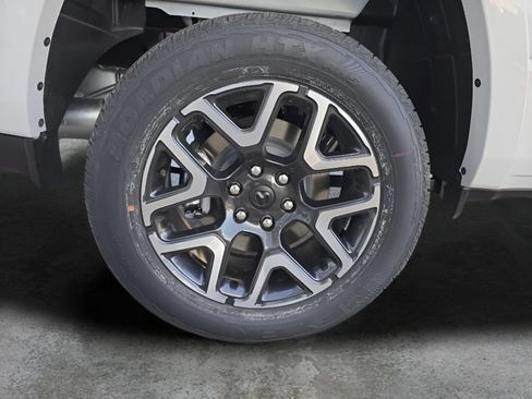 New 2026 RAM 1500 Laramie AWD/4WD image 37