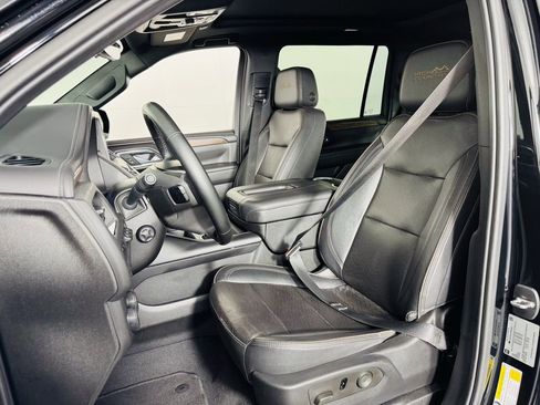 Used 2023 Chevrolet Suburban High Country w/ Max Trailering Package RWD image 6