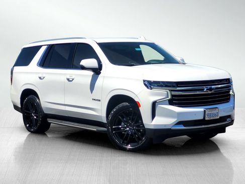 Used 2022 Chevrolet Tahoe LT w/ Luxury Package RWD image 1