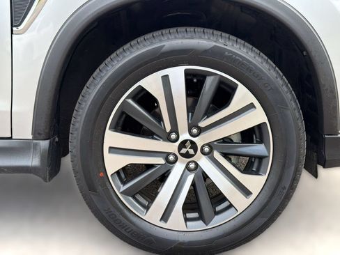 Used 2022 Mitsubishi Outlander Sport SE FWD image 13