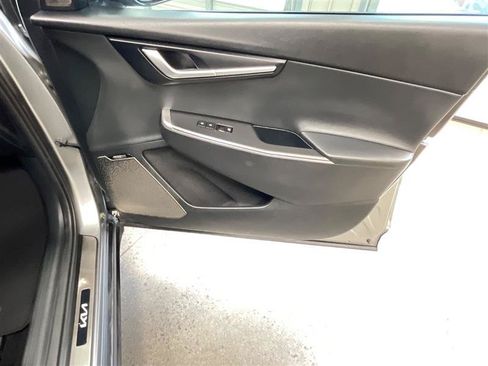 Used 2023 Kia EV6 Wind RWD image 17