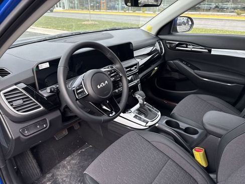 New 2026 Kia Seltos S image 4