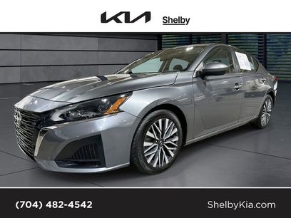 Used 2023 Nissan Altima 2.5 SV