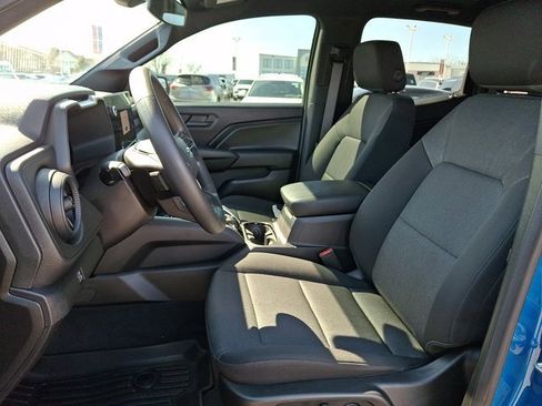 Used 2024 Chevrolet Colorado Trail Boss w/ Technology Package image 17