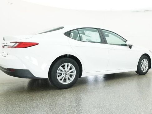 New 2026 Toyota Camry LE image 25