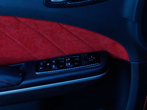 Used 2018 Dodge Charger R/T Scat Pack image 46