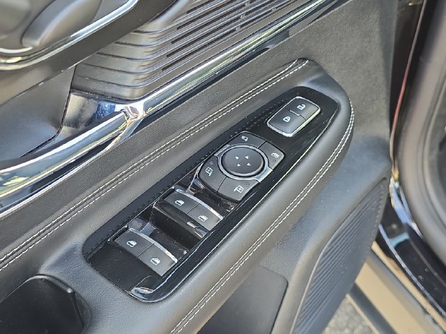 Certified 2022 Lincoln Corsair Reserve w/ Elements Package AWD/4WD image 8