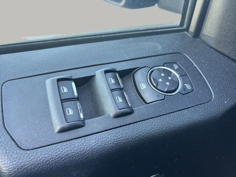 Used 2019 Ford F150 XLT w/ Equipment Group 302A Luxury image 18