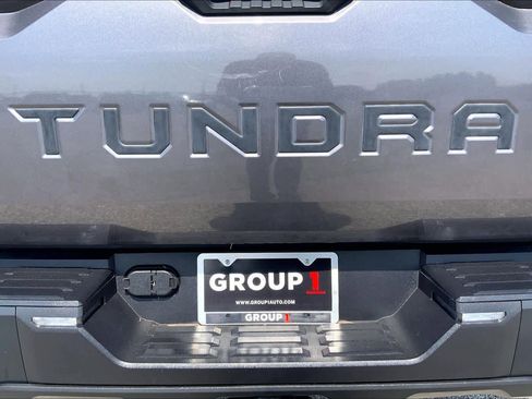Used 2022 Toyota Tundra SR5 RWD image 10