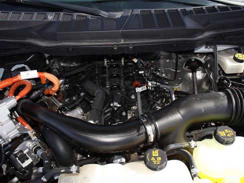 Certified 2024 Ford F150 XLT w/ Mobile Office Package image 29