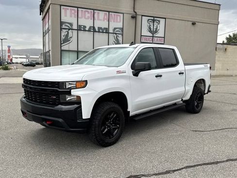 Used 2021 Chevrolet Silverado 1500 Custom Trail Boss AWD/4WD image 13