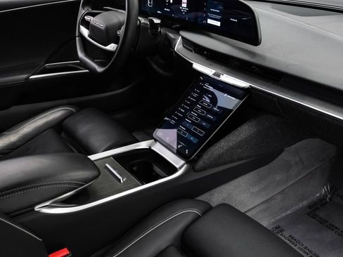 Used 2025 Lucid Air Touring AWD/4WD image 18