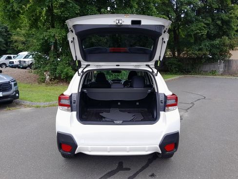 Used 2023 Subaru Crosstrek 2.0i Premium AWD/4WD image 32