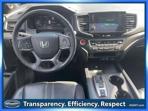 Used 2024 Honda Passport TrailSport image 13