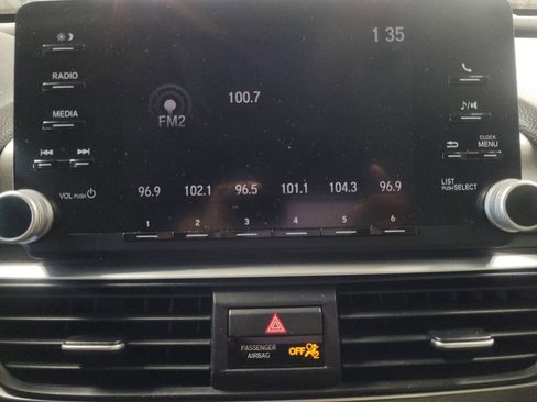 Used 2018 Honda Accord LX image 25