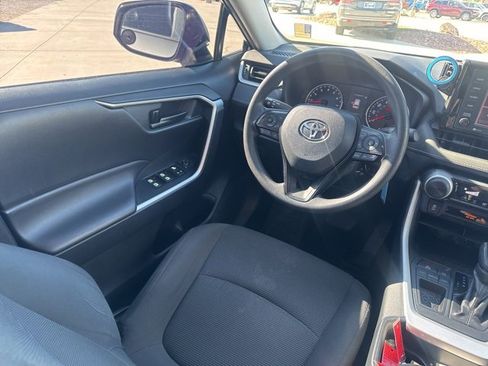 Used 2020 Toyota RAV4 LE image 16