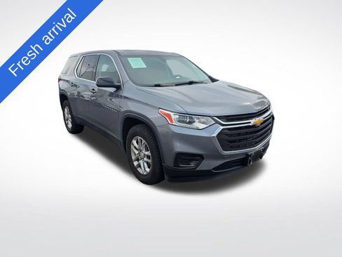 Used 2021 Chevrolet Traverse LS AWD/4WD image 1
