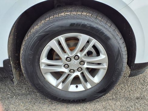 Used 2019 Buick Enclave Essence image 10