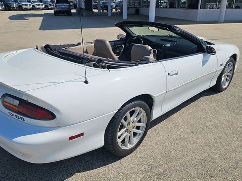 Used 2002 Chevrolet Camaro Z28 w/ SS Performance/Appearance Pkg image 6