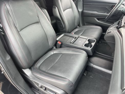Used 2025 Honda Odyssey Sport-L image 8