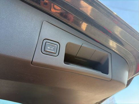 Used 2019 Cadillac XT5 Luxury image 23