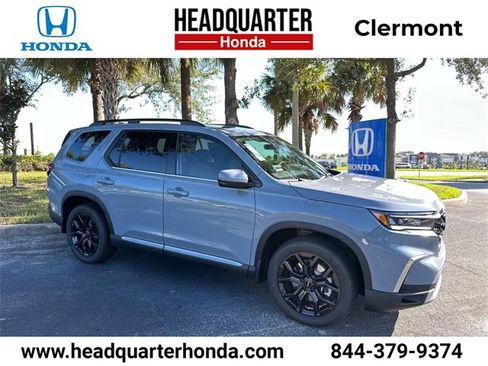 New 2025 Honda Pilot Touring image 1
