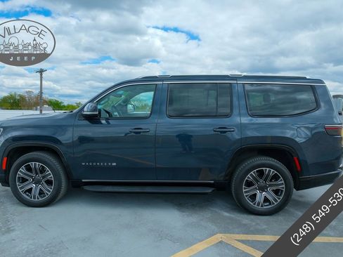 Used 2024 Jeep Wagoneer 4WD w/ Premium Group I image 7