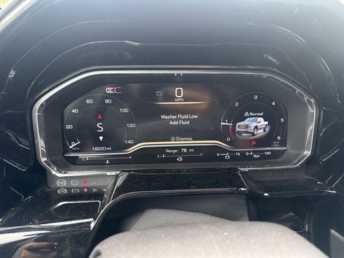 Used 2024 GMC Sierra 1500 SLT image 9