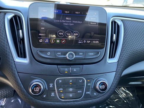 Used 2023 Chevrolet Malibu LT w/ Driver Confidence Package FWD image 10