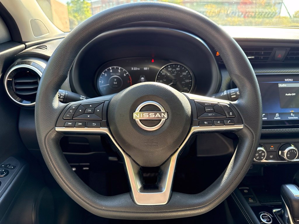 Used 2024 Nissan Kicks SV FWD image 31