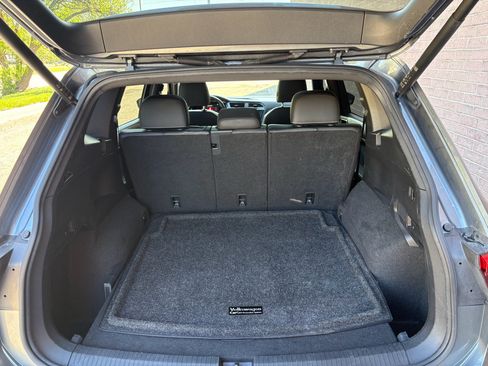 Used 2022 Volkswagen Tiguan SE R-Line AWD/4WD image 20