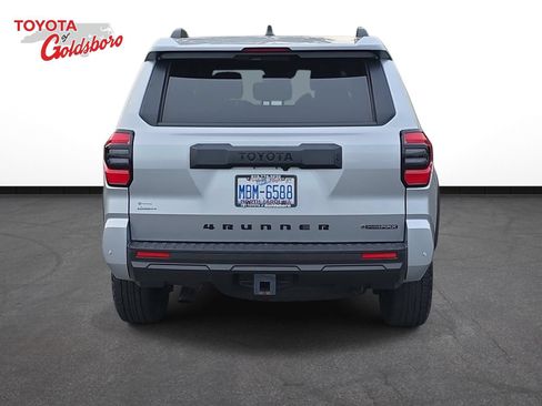 Used 2026 Toyota 4Runner TRD Off-Road Premium AWD/4WD image 6