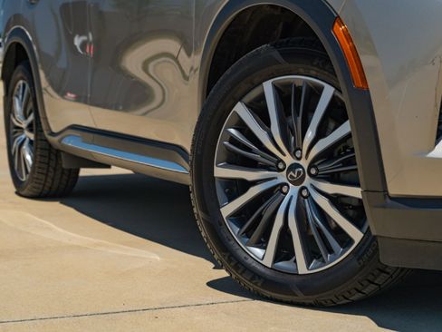 Certified 2023 INFINITI QX60 Sensory w/ Vision Package AWD/4WD image 2