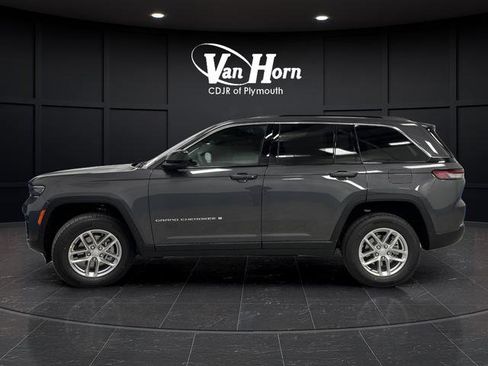 New 2025 Jeep Grand Cherokee Laredo X w/ Trailer Tow Package image 11