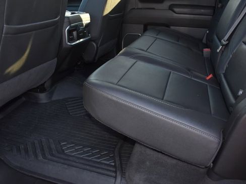 Used 2023 Chevrolet Silverado 1500 LTZ w/ LTZ Premium Package image 9