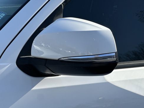 Used 2022 Toyota Tacoma TRD Off-Road image 37