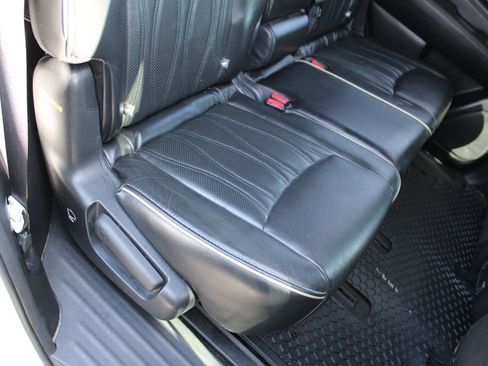 Used 2017 INFINITI QX60 Luxe w/ Deluxe Technology Package image 26