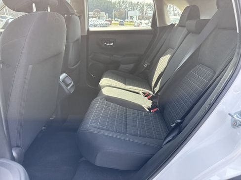 Certified 2023 Honda HR-V LX image 30