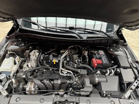 Used 2024 Nissan Altima 2.5 SR w/ SR Premium Package FWD image 26