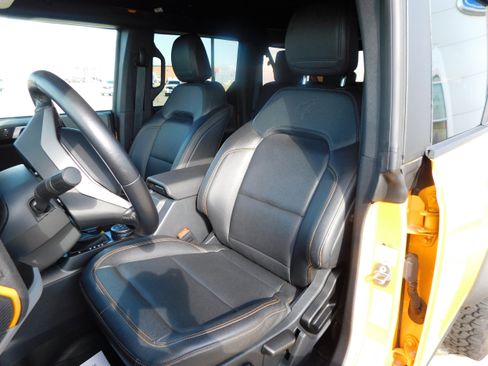 Used 2021 Ford Bronco Badlands image 15