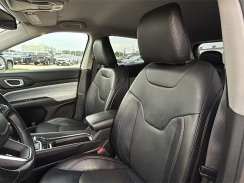 Used 2022 Jeep Compass Latitude image 14