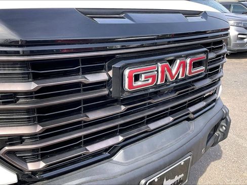 Used 2024 GMC Sierra 1500 AT4X image 35